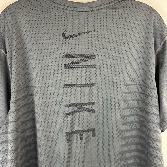 Nike Zonal Cooling Running Shirt Size XL Gray Short Sleeve Crew Neck Activewear - Picture 4 of 6